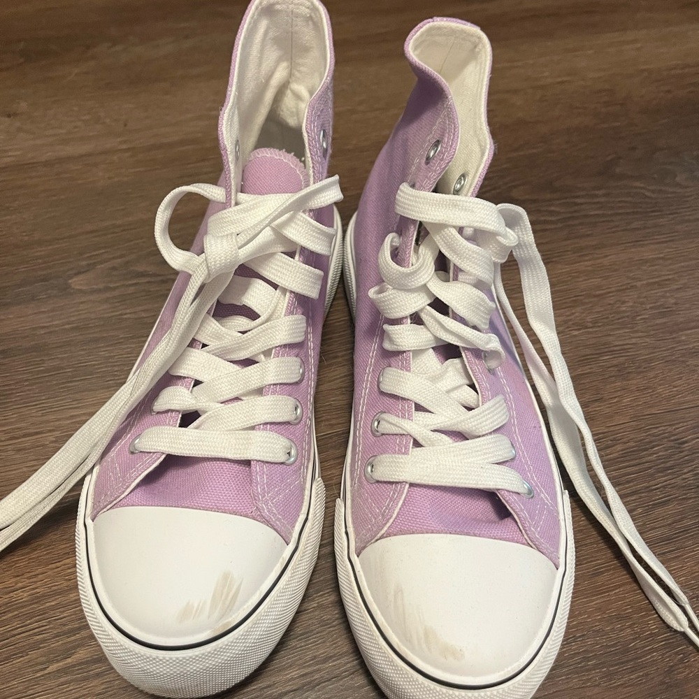 Converse High-Top Sneakers in Lavender and White